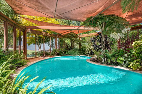 Chimes Spa Retreat - Accommodation Yamba 0