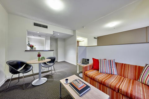 Ibis Perth - Accommodation Yamba 3