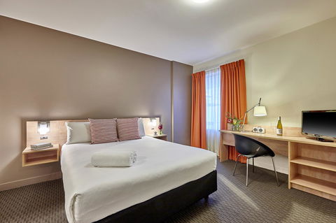 Ibis Perth - Accommodation Yamba 5