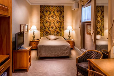 European Hotel - Accommodation Yamba 11