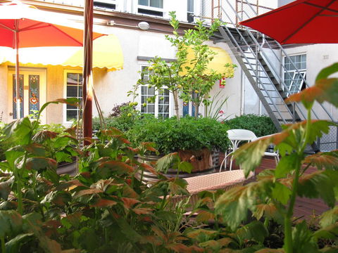 European Hotel - Accommodation Yamba 9