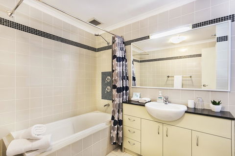 Perth Short Stays - Accommodation Yamba 29