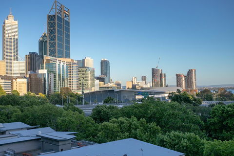 Perth Short Stays - Accommodation Yamba 8