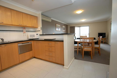 Perth Short Stays - Accommodation Yamba 11