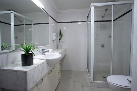 Perth Short Stays - Accommodation Yamba 7