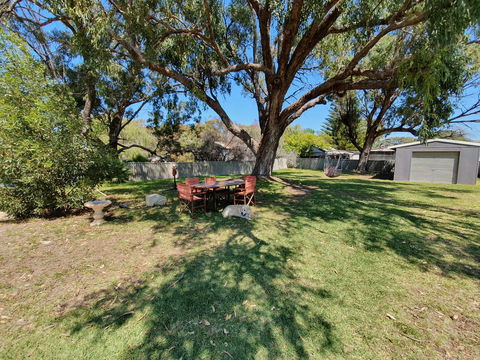 Just Chillin - Accommodation Yamba 0
