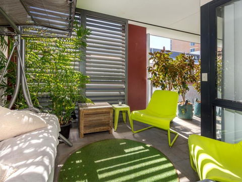 Home Apartment - Perth City Centre - Free WiFi - Accommodation Yamba 2
