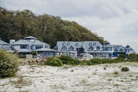 Anchorage Port Stephens - Accommodation Yamba 4
