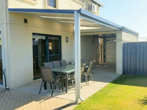 Palm Beach Manor - Accommodation Yamba 12
