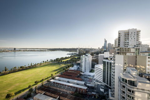 Pan Pacific Perth - Accommodation Yamba 8
