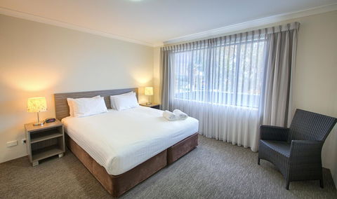 Albany Motel & Apartments - Accommodation Yamba 1
