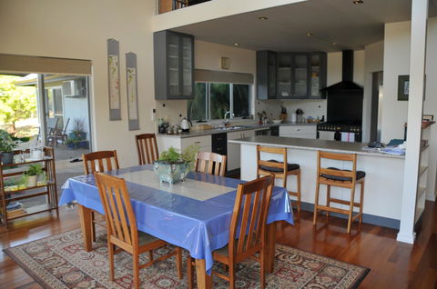 Glenelg On King Bed & Breakfast - Accommodation Yamba 22