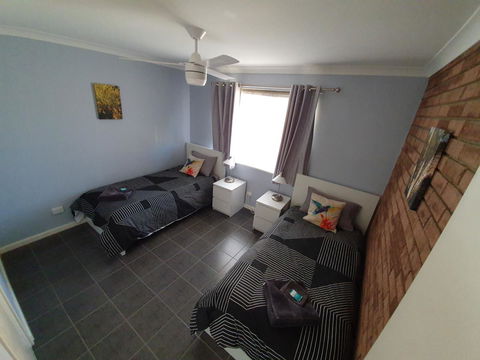 Ocean Beach Chalet 18 - Accommodation Yamba 8