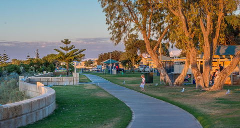 Ocean Beach Chalet 18 - Accommodation Yamba 30