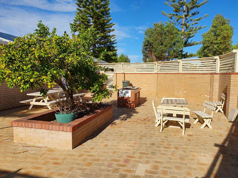 Ocean Beach Chalet 18 - Accommodation Yamba 10