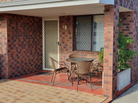 Ocean Beach Chalet 18 - Accommodation Yamba 15