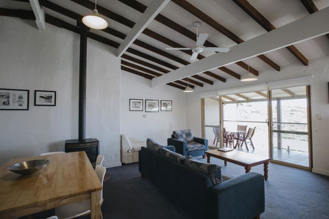 Canal Rocks Beachfront Apartments - Accommodation Yamba 15