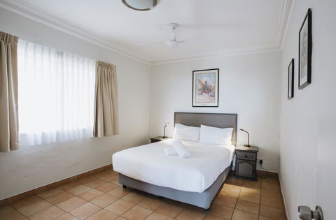 Canal Rocks Beachfront Apartments - Accommodation Yamba 35