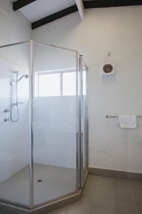 Canal Rocks Beachfront Apartments - Accommodation Yamba 30