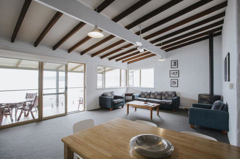 Canal Rocks Beachfront Apartments - Accommodation Yamba 24