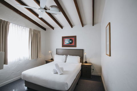 Canal Rocks Beachfront Apartments - Accommodation Yamba 14