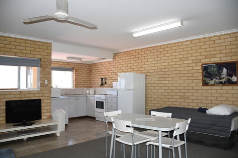 Kalbarri Seafront Villas - Accommodation Yamba 16