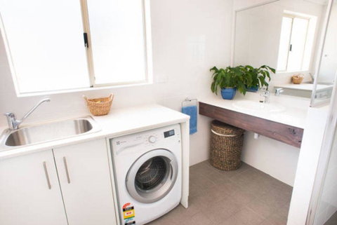 Starboard Views Kalbarri - River Front Apartment - Accommodation Yamba 7