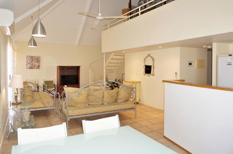 Osprey Holiday Village Unit 110 - Accommodation Yamba 1