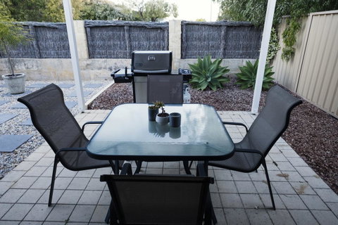 FortyTwo - Oceanside Retreat Busselton - Accommodation Yamba 5