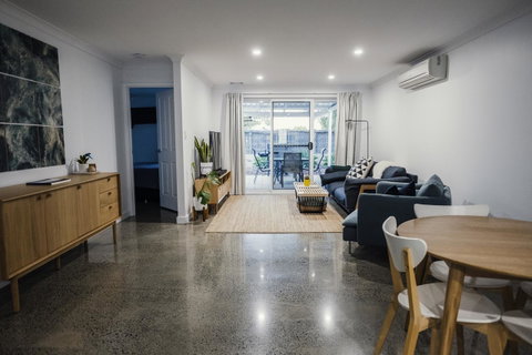 FortyTwo - Oceanside Retreat Busselton - Accommodation Yamba 0