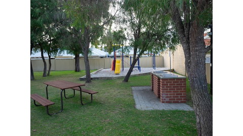 FortyTwo - Oceanside Retreat Busselton - Accommodation Yamba 18