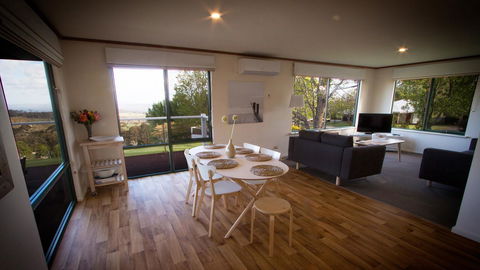 Karri Mia Chalets And Studios - Accommodation Yamba 8