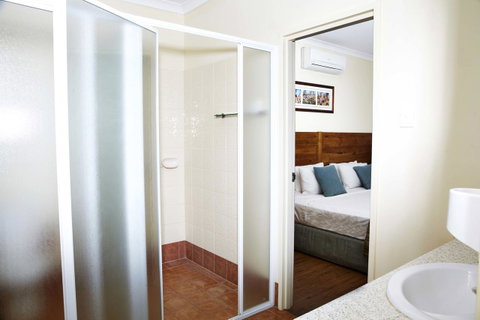 Kimberley Hotel - Accommodation Yamba 7