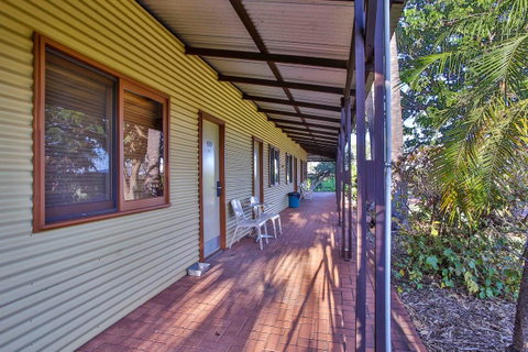 Kimberley Hotel - Accommodation Yamba 23