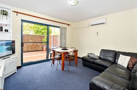Dolphin Lodge Albany - Self Contained Apartments At Middleton Beach - Accommodation Yamba 10