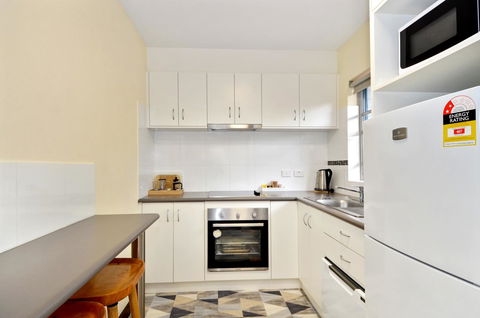 Dolphin Lodge Albany - Self Contained Apartments At Middleton Beach - Accommodation Yamba 9