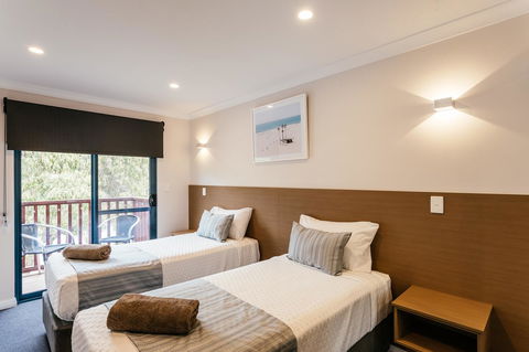 Dolphin Lodge Albany - Self Contained Apartments At Middleton Beach - Accommodation Yamba 35