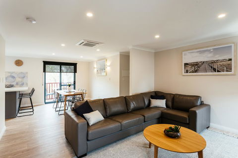 Dolphin Lodge Albany - Self Contained Apartments At Middleton Beach - Accommodation Yamba 39