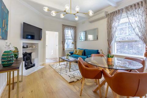Heritage Townhouse Near Harbour Bridge - Accommodation Yamba 33