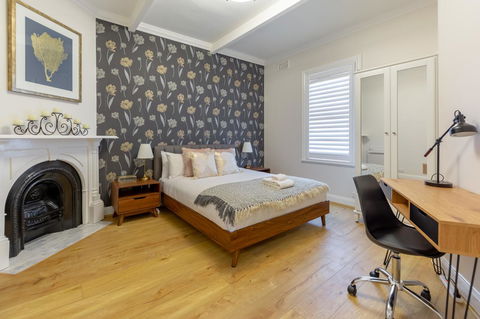 Heritage Townhouse Near Harbour Bridge - Accommodation Yamba 26