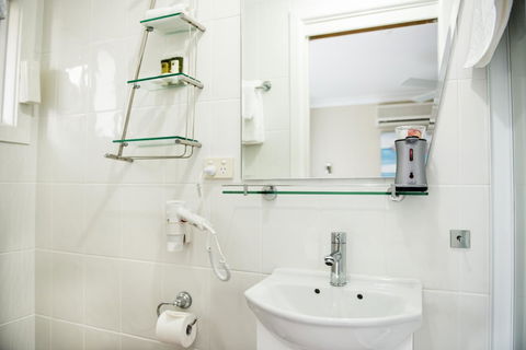 Nelson Bay Bed & Breakfast - Accommodation Yamba 25