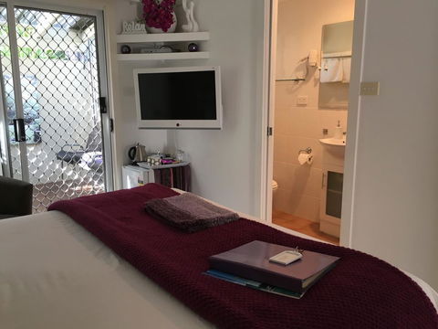 Nelson Bay Bed & Breakfast - Accommodation Yamba 21