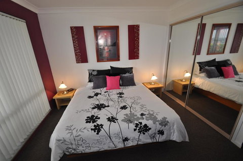 Beachfront Apartments - Accommodation Yamba 5