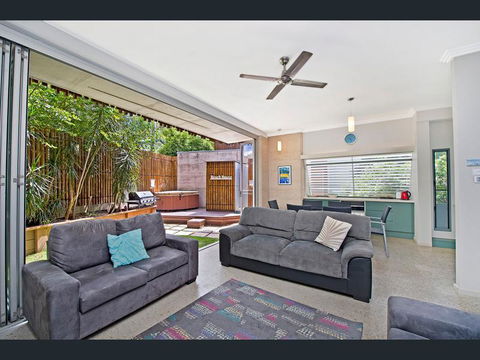 Crescent Head Spa Villa - Accommodation Yamba 13