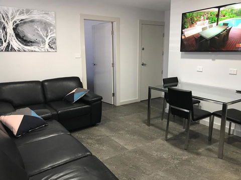 Jesmond Executive Villas - Accommodation Yamba 9