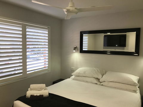 Jesmond Executive Villas - Accommodation Yamba 8