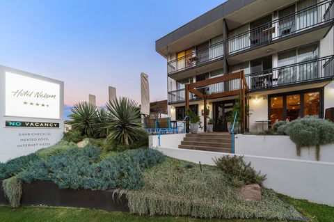 Hotel Nelson - Accommodation Yamba 0