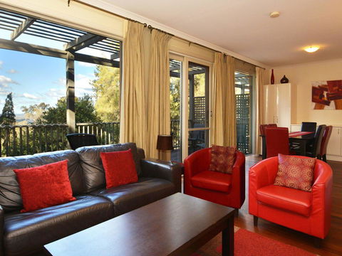 Villa Executive 2br Cypress DS Located Within Cypress Lakes Resort - Accommodation Yamba 0
