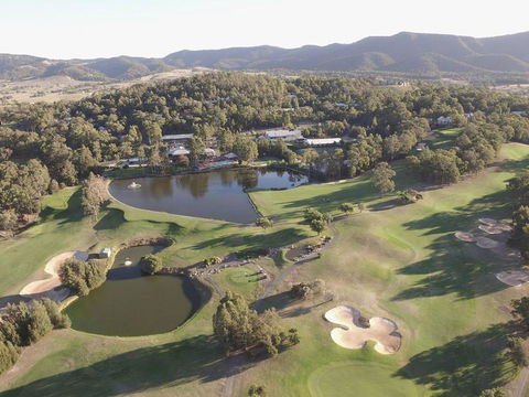 Villa Executive 2br Cypress DS Located Within Cypress Lakes Resort - Accommodation Yamba 4