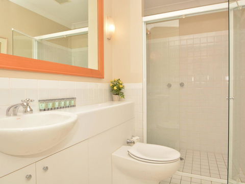Villa Executive 2br Cypress DS Located Within Cypress Lakes Resort - Accommodation Yamba 11